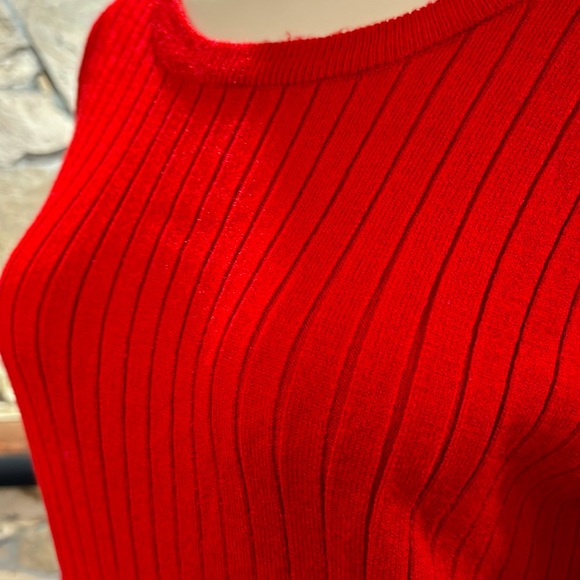 Sweater - Picture 4 of 7